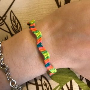 Zigzag friendship bracelet